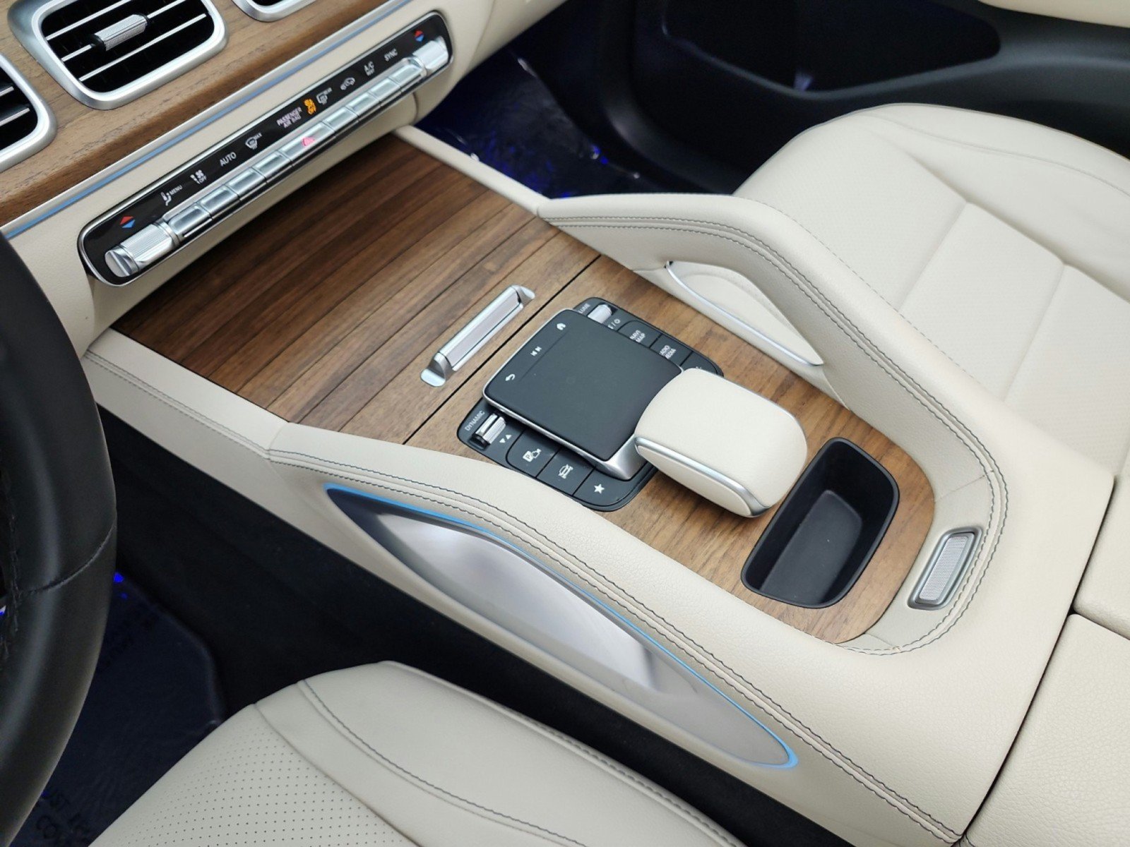 Certified 2024 Mercedes-Benz GLE 350 4MATIC image 11