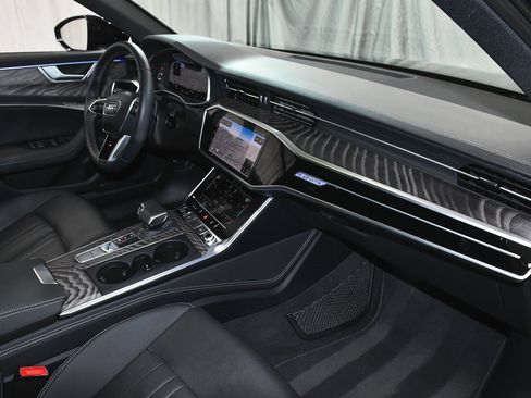 Used 2025 Audi A6 Premium Plus image 61