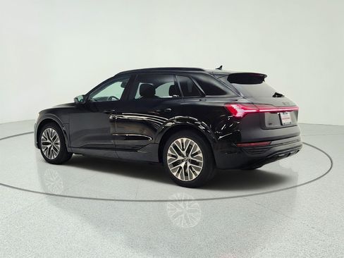 Used 2024 Audi Q8 e-tron Premium Plus w/ Premium Plus Package AWD/4WD image 7