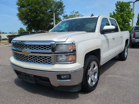 Used 2015 Chevrolet Silverado 1500 LT w/ Texas Edition, 1LT Trim RWD image 2