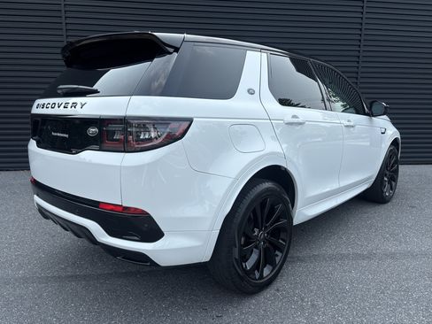 Used 2023 Land Rover Discovery Sport SE R-Dynamic AWD/4WD image 5
