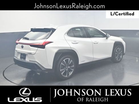 Certified 2022 Lexus UX 250h w/ Accessory Package (Z2) image 9