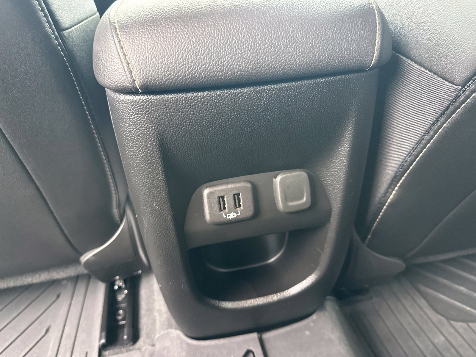 Used 2022 GMC Canyon Denali AWD/4WD image 25