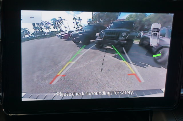 Used 2023 Ford Explorer XLT w/ Equipment Group 202A RWD image 13