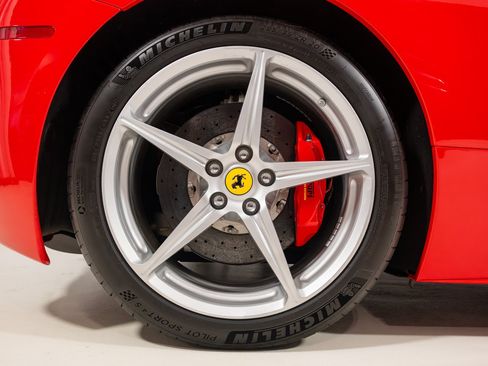 Used 2011 Ferrari 458 Italia Coupe RWD image 13
