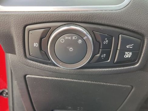 Used 2024 Ford Edge Titanium w/ Class II Trailer Tow Package image 16