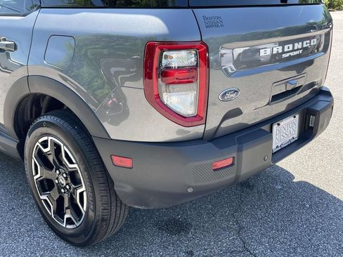 Used 2025 Ford Bronco Sport Outer Banks w/ Outer Banks Tech Package+ AWD/4WD image 12