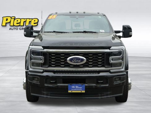 Certified 2025 Ford F450 Platinum w/ FX4 Off-Road Package AWD/4WD image 4