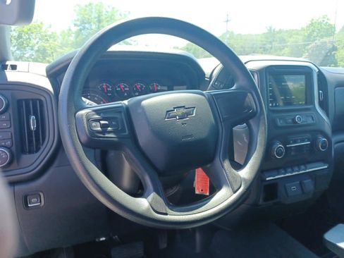 Used 2019 Chevrolet Silverado 1500 Custom Trail Boss w/ Custom Convenience Package image 9