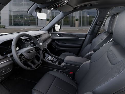 New 2025 Jeep Grand Cherokee Overland w/ Adv Protech Group III image 22