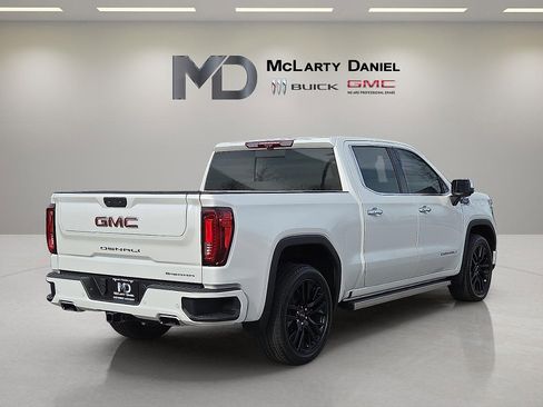 Used 2024 GMC Sierra 1500 Denali w/ Denali Reserve Package image 5