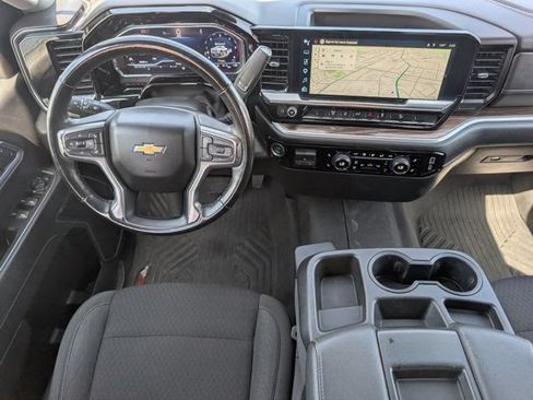 Used 2025 Chevrolet Silverado 2500 LT AWD/4WD image 6