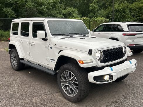 Used 2024 Jeep Wrangler High Altitude AWD/4WD image 1