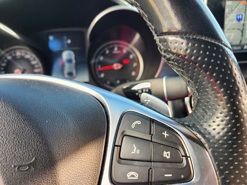 Used 2018 Mercedes-Benz C 300 4MATIC Sedan image 12