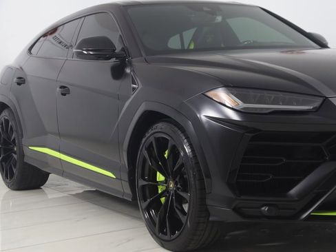 Used 2022 Lamborghini Urus image 71