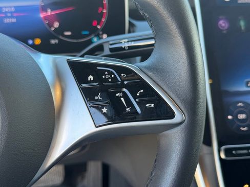 Used 2024 Mercedes-Benz GLC 300 image 24