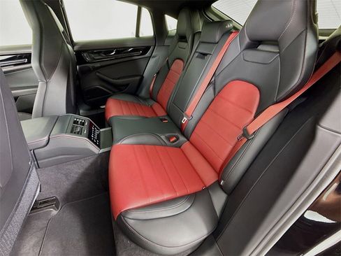 New 2026 Porsche Panamera image 24