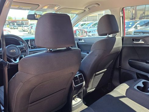 Used 2019 Kia Sportage LX image 25