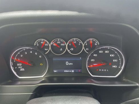 Used 2019 Chevrolet Silverado 1500 LT Trail Boss w/ Bed Protection Package AWD/4WD image 19