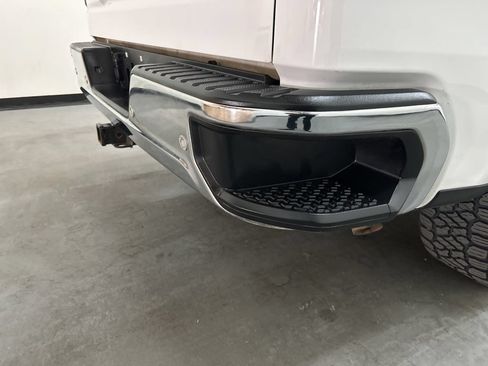 Used 2021 Chevrolet Silverado 1500 LTZ w/ LTZ Convenience Package II AWD/4WD image 10