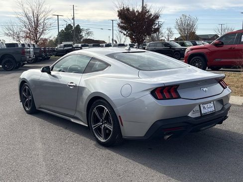 Used 2024 Ford Mustang EcoBoost image 7