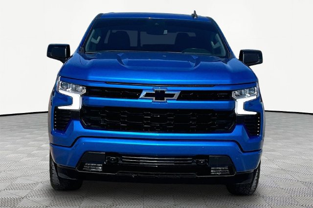 Used 2024 Chevrolet Silverado 1500 RST w/ Convenience Package II AWD/4WD image 3