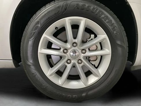 Used 2020 Dodge Grand Caravan SE FWD image 27