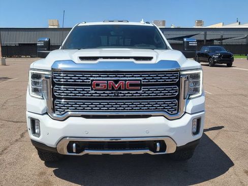 Used 2022 GMC Sierra 2500 Denali w/ Denali Ultimate Package AWD/4WD image 3