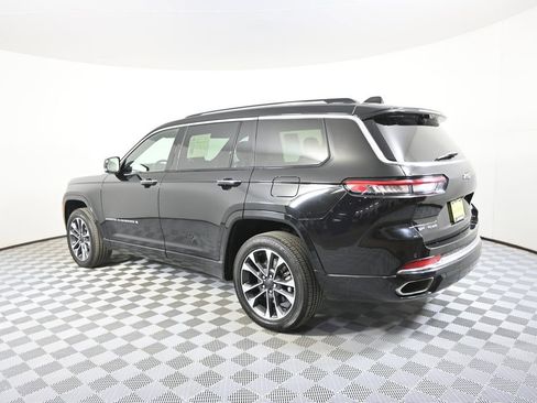 Used 2021 Jeep Grand Cherokee L Overland w/ Advanced Protech Group III AWD/4WD image 4