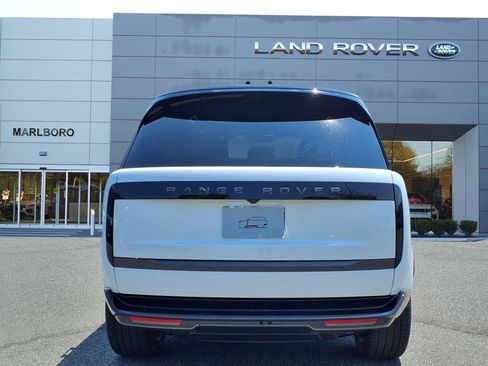 New 2025 Land Rover Range Rover SE image 7