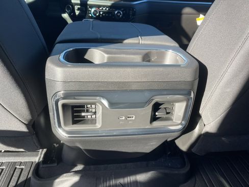 New 2026 GMC Sierra 1500 Elevation image 15