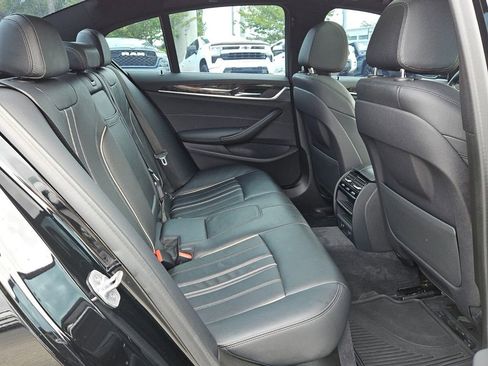Used 2019 BMW 540i w/ Convenience Package RWD image 14
