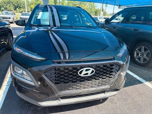 Used 2021 Hyundai Kona SEL FWD image 3