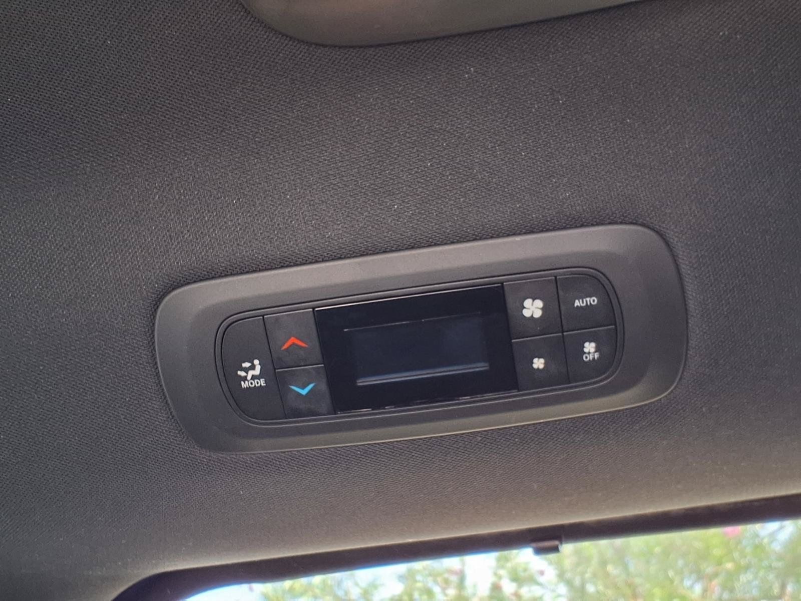 Used 2021 Chrysler Pacifica Touring w/ S Appearance Package FWD image 20