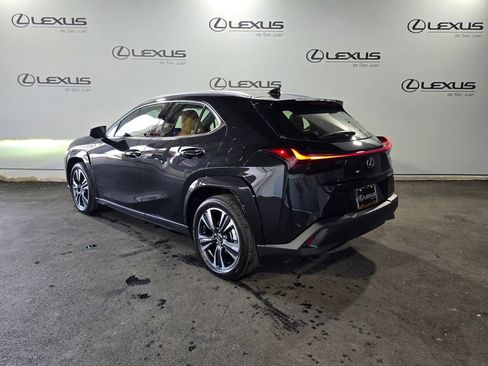 New 2026 Lexus UX 300h FWD image 8