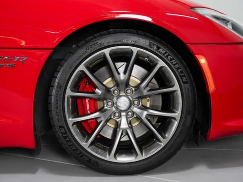 Used 2017 Dodge Viper GTS image 27