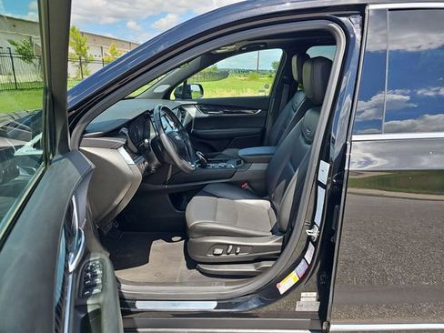 Used 2024 Cadillac XT6 Premium Luxury image 20