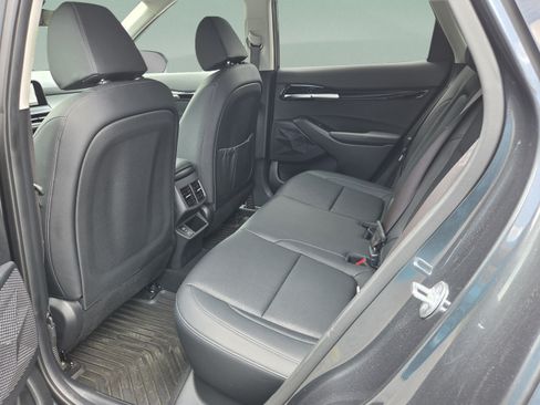 Used 2024 Kia Seltos EX FWD image 11
