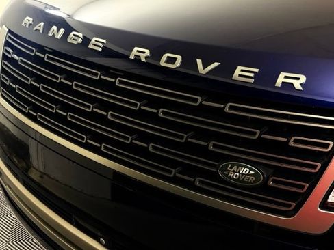 Used 2023 Land Rover Range Rover SE AWD/4WD image 13
