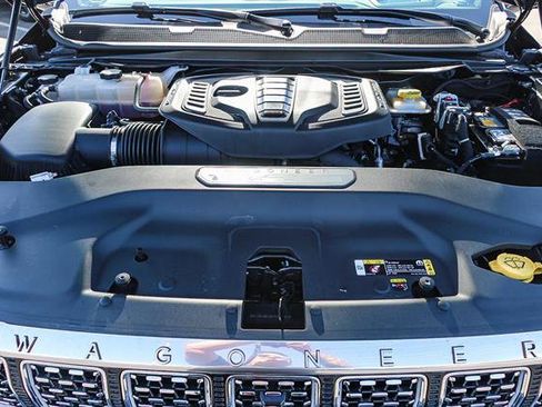 New 2023 Jeep Grand Wagoneer Series III image 32