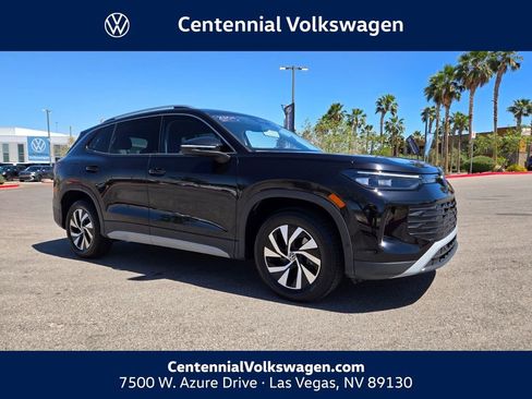 Used 2025 Volkswagen Tiguan S FWD image 1