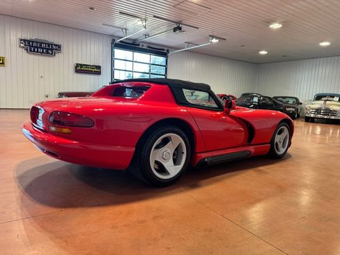 Used 1994 Dodge Viper RT/10 image 12
