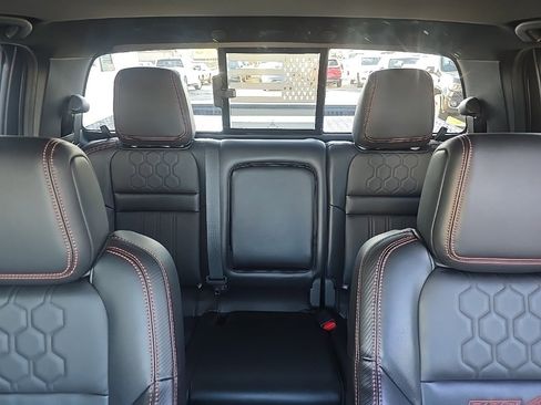 Used 2023 Nissan Frontier PRO-4X w/ Pro-4X Premium Package image 16