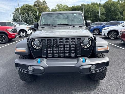 Used 2023 Jeep Wrangler Unlimited AWD/4WD image 4