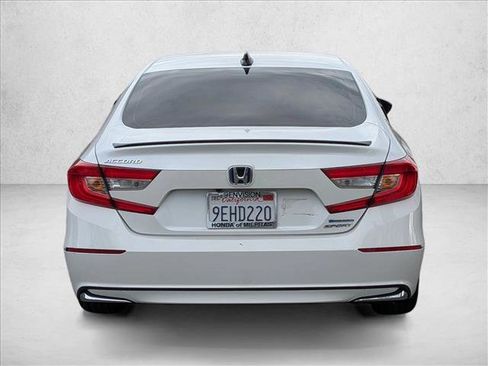 Used 2022 Honda Accord Sport image 6