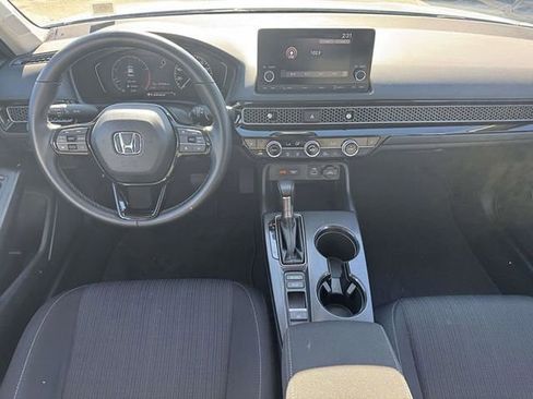 Used 2024 Honda Civic EX image 3