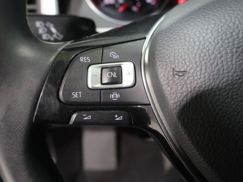 Used 2019 Volkswagen Atlas SE AWD/4WD image 34
