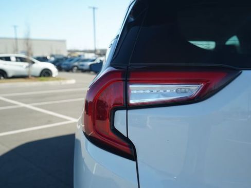 Used 2023 GMC Terrain SLT image 39