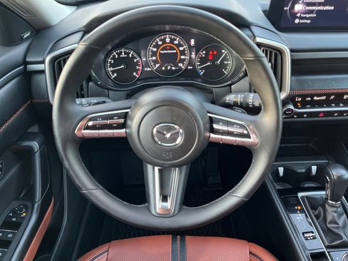 Certified 2025 MAZDA CX-50 Meridian Edition w/ Weather Package AWD/4WD image 17