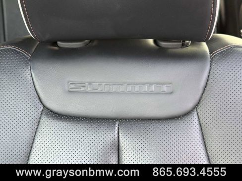 Used 2022 Jeep Grand Cherokee Summit w/ Luxury Tech Group V image 13